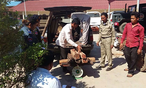 ស្រួល​ទៀតហើយ​អស់លោក​មេព្រៃ​ស្ទឹងត្រែង​មិន​ចាំ​ចាប់​ក៏មាន​គេ​ចាប់​អោយ​ដែរ​