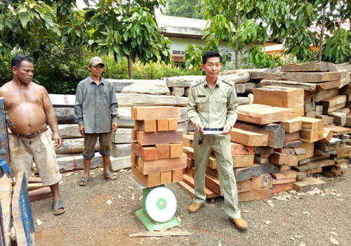 សិប្បកម្ម​ជនជាតិ​វៀតណាម​អត់​ច្បាប់​មួយ​កន្លែង​ត្រូវ​បាន​ចុះ​បង្ក្រាប​