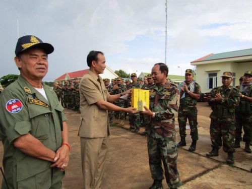 ​ជូន​ដំណើរទា​ហ៊ាន​ខេត្ត​មណ្ឌល​គី​រី​ទៅ​ប្រចាំការ​នៅ​អូរ​អាឡៃ​ព្រុំដែន​ឡាវ​