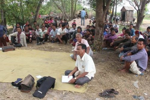 ​បែកធ្លាយ មេឃុំ​គ្រាំង​ស្គារ​ចាស់​និង​ថ្មី​ឃុបឃិត​ជាមួយ ប្រជាជន​១១​គ្រួសារ​ទៀត​ក្លែង​ឯកសារ​លក់​ដី​រដ្ឋ​២១​ហិច​តា​អោយ​ក្រុមហ៊ុន​យក​លុយ​ចែកគ្នា​!!!