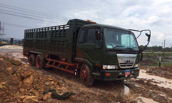 ​មាន​ករណី​ផ្ទុះអាវុធ​ដេញ​តាម​ឡើង​ដឹក​ឈើ​មួយ​គ្រឿង​ផ្អើល​ក្រុង​ខេមរៈភូមិន្ទ​ទាំងយប់​តែ​ស្នងការរង​ថា​អត់​ដឹង​ទេ​!