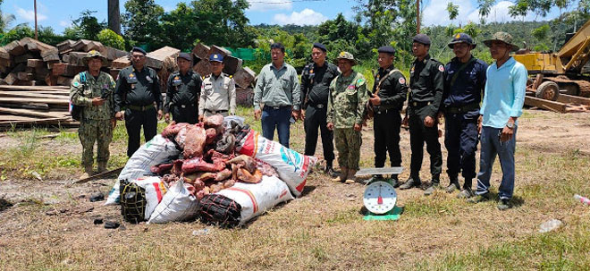 ​ចាប់់​អ្នក​លក់​សាច់​សត្វព្រៃ​ពីរ​នាក់​នៅ​វាល​វែង​បាន​សាច់​ជាង​១៧០​គី​ឡូ​